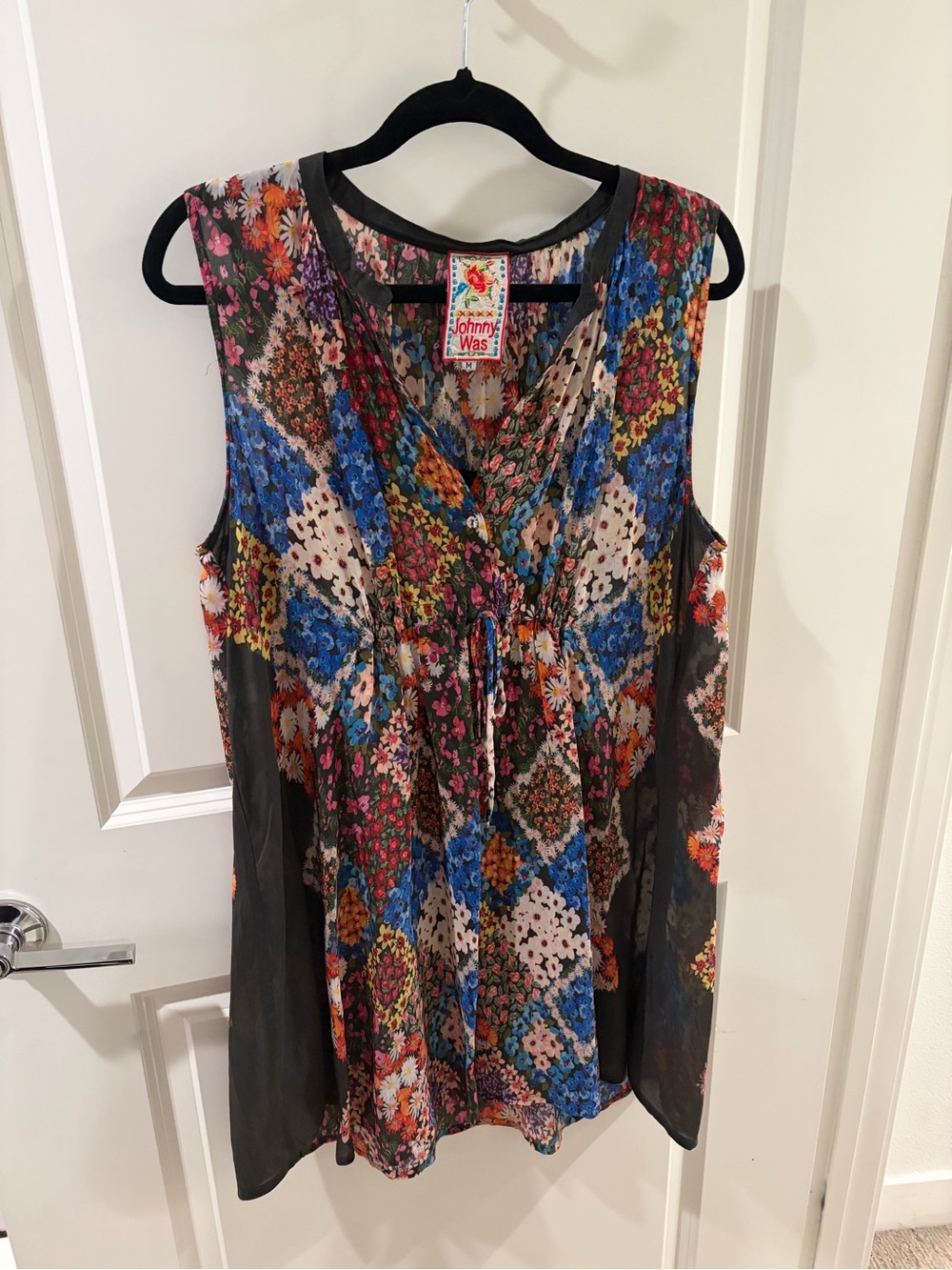 Johnny Was Multicolor Floral Sleeveless V-Neck Tunic